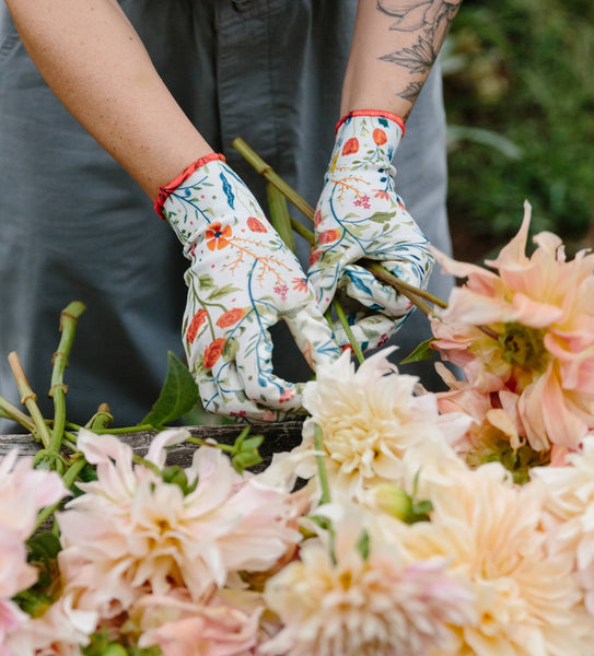 Garden of Paradise Nitrile Weeder Gloves: Medium